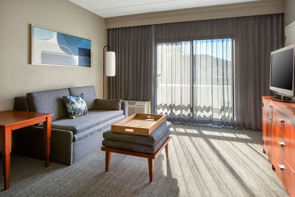 Room, 2 Double Beds, Non Smoking (Mobility/Hearing Access, Roll-In Shwr)