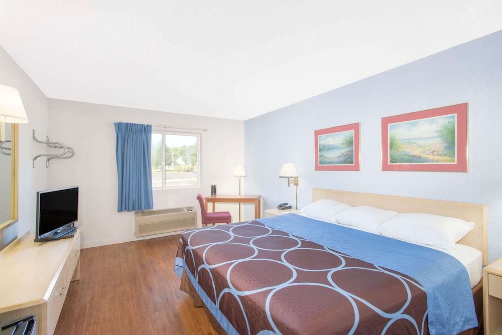 Studio Suite, 1 King Bed, Non Smoking