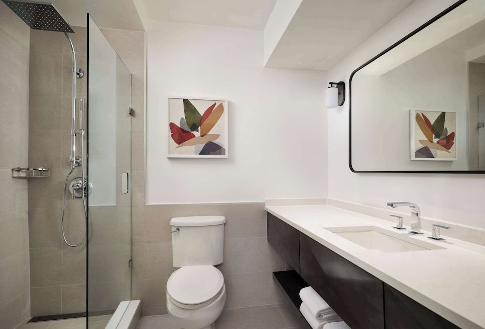 Sonesta White Plains Downtown Luxury Suite, Multiple Beds 5