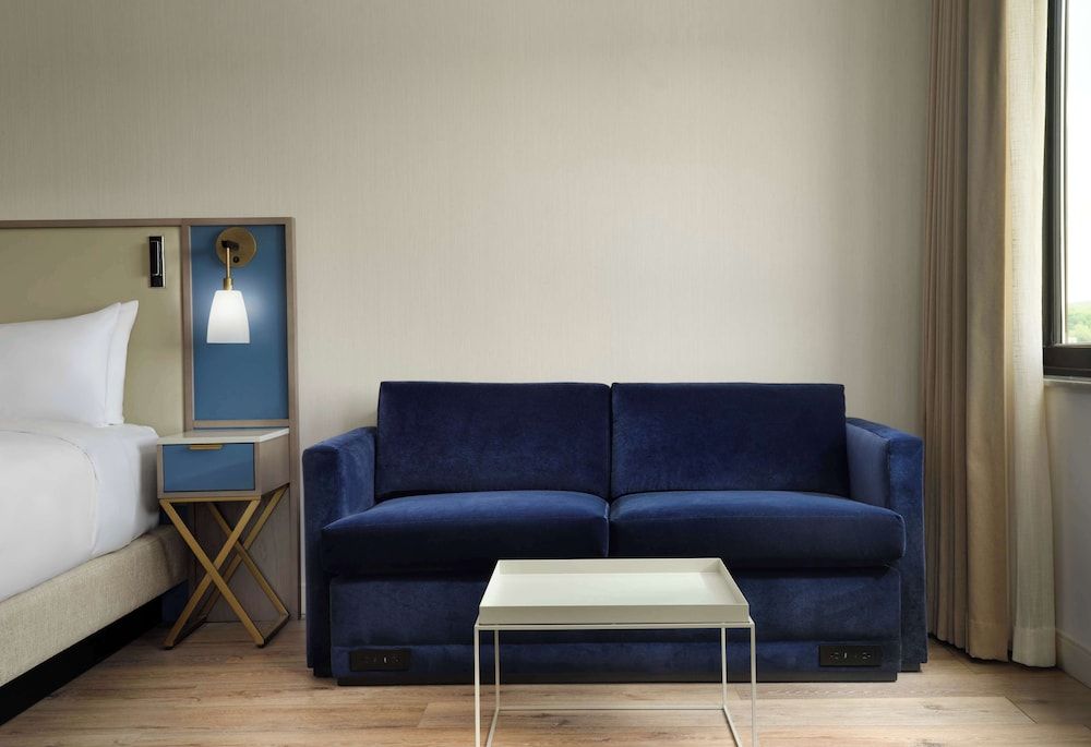 Sonesta White Plains Downtown Executive Room, 1 King Bed 4