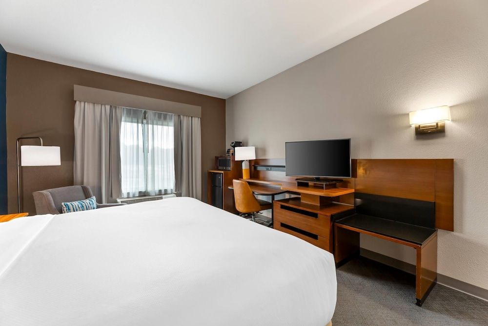 Standard Room, 1 King Bed, Non Smoking