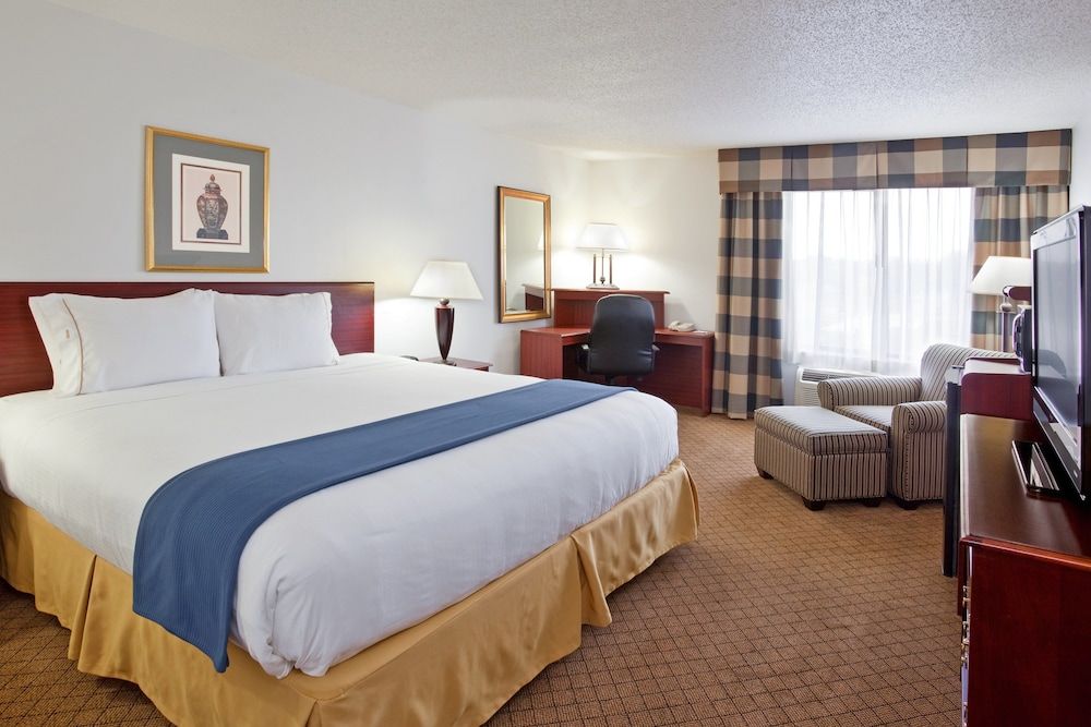 Standard Room, 1 King Bed