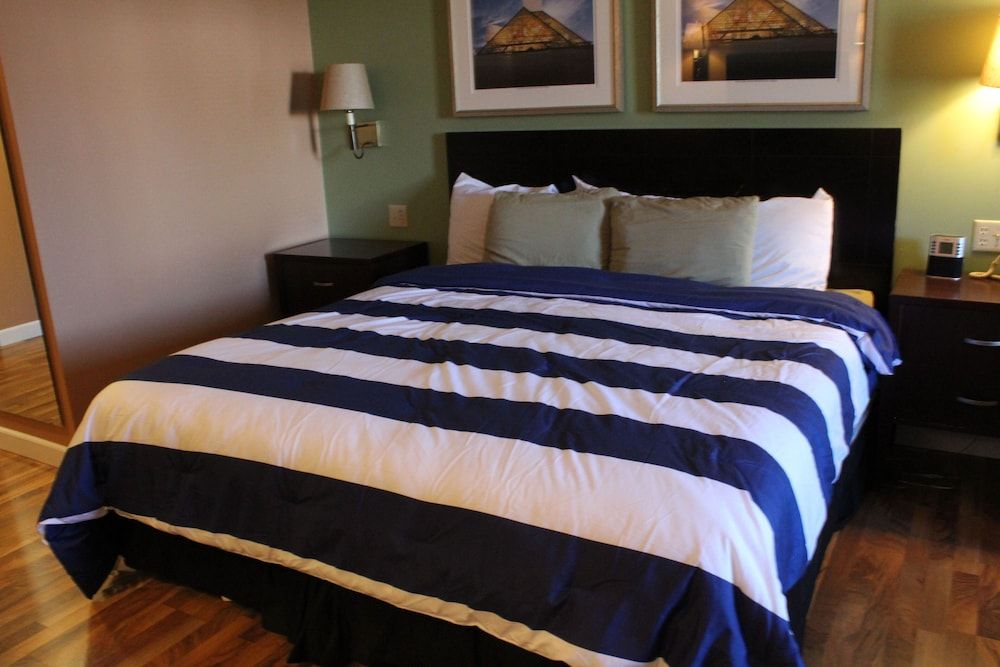 Bellevue Hotel & Suites Premium Room, Non Smoking 5