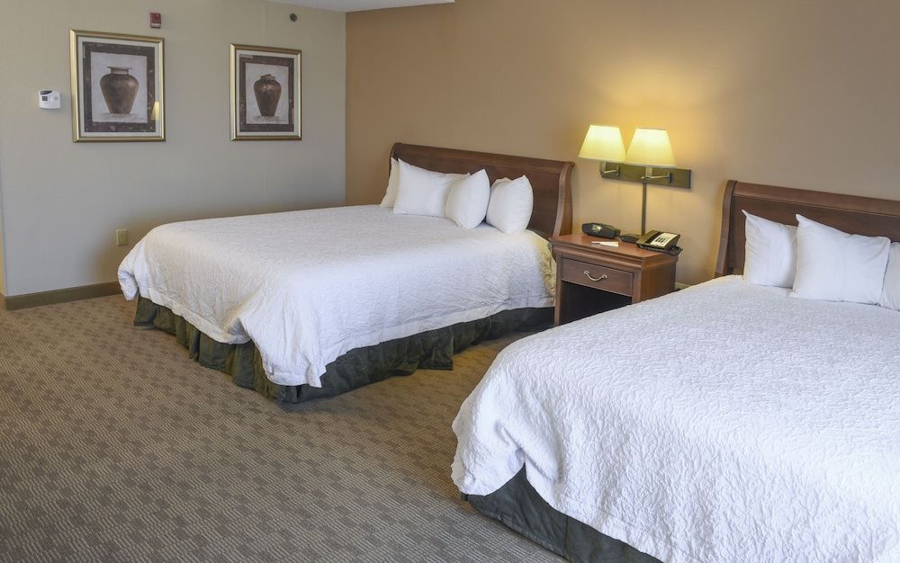 Room, 2 Queen Beds, Accessible, Fireplace