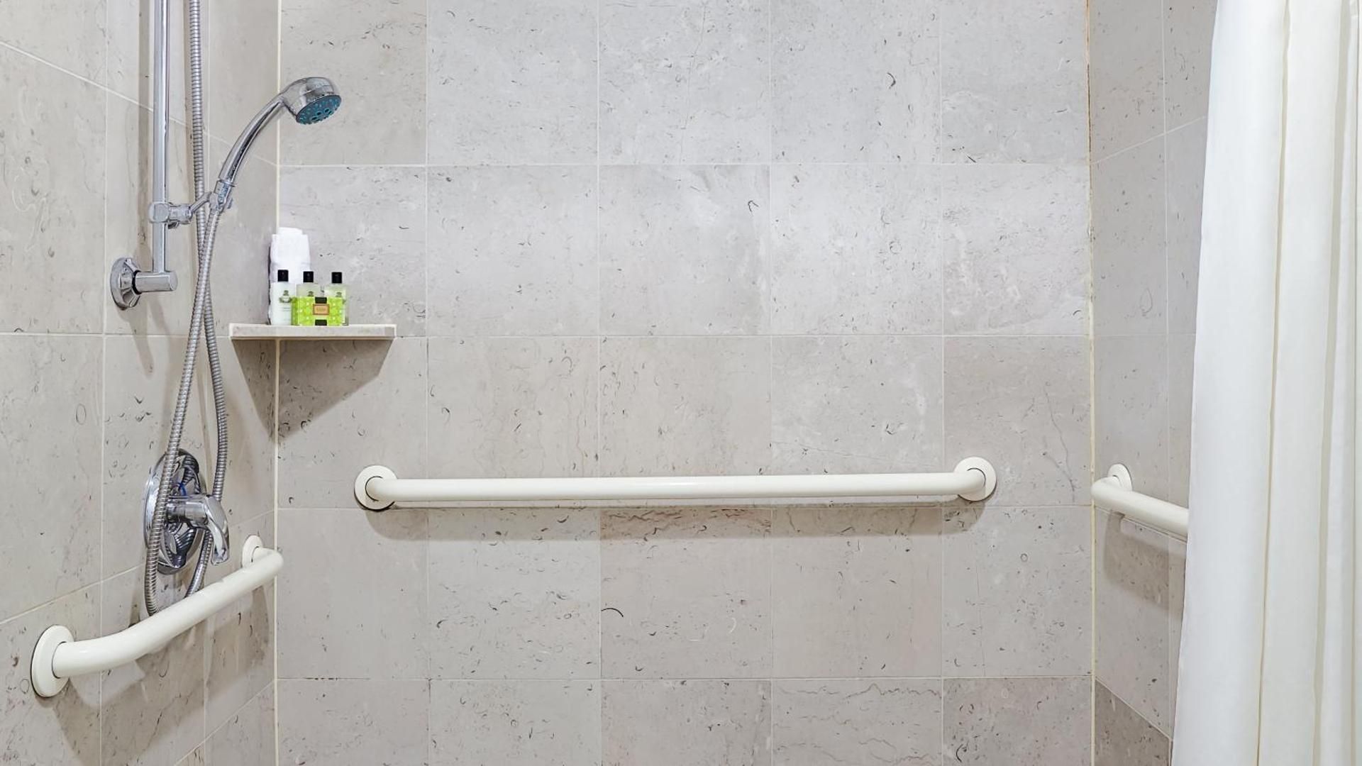 undefined InterContinental Suites Hotel Cleveland By IHG 5