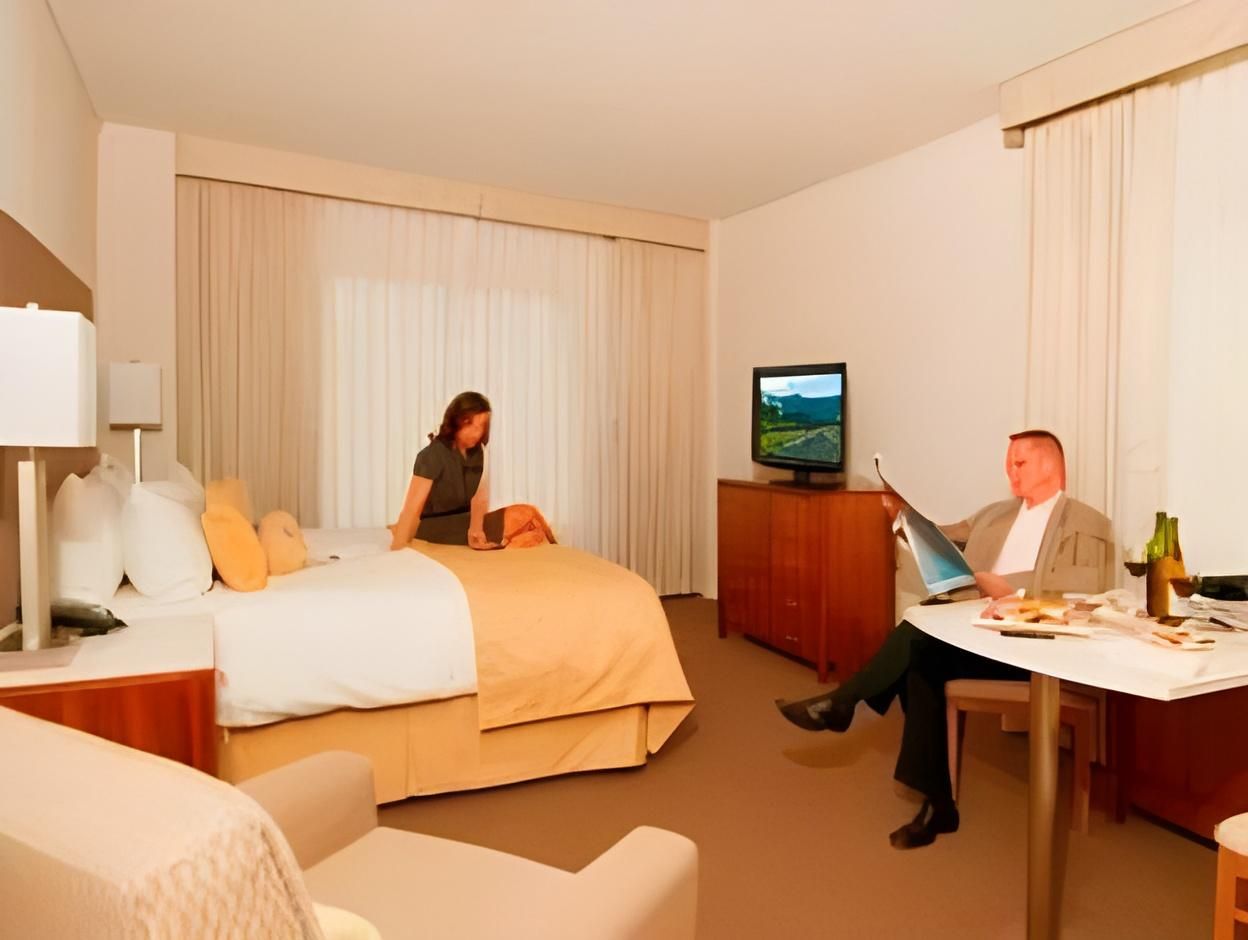 undefined InterContinental Suites Hotel Cleveland By IHG 7