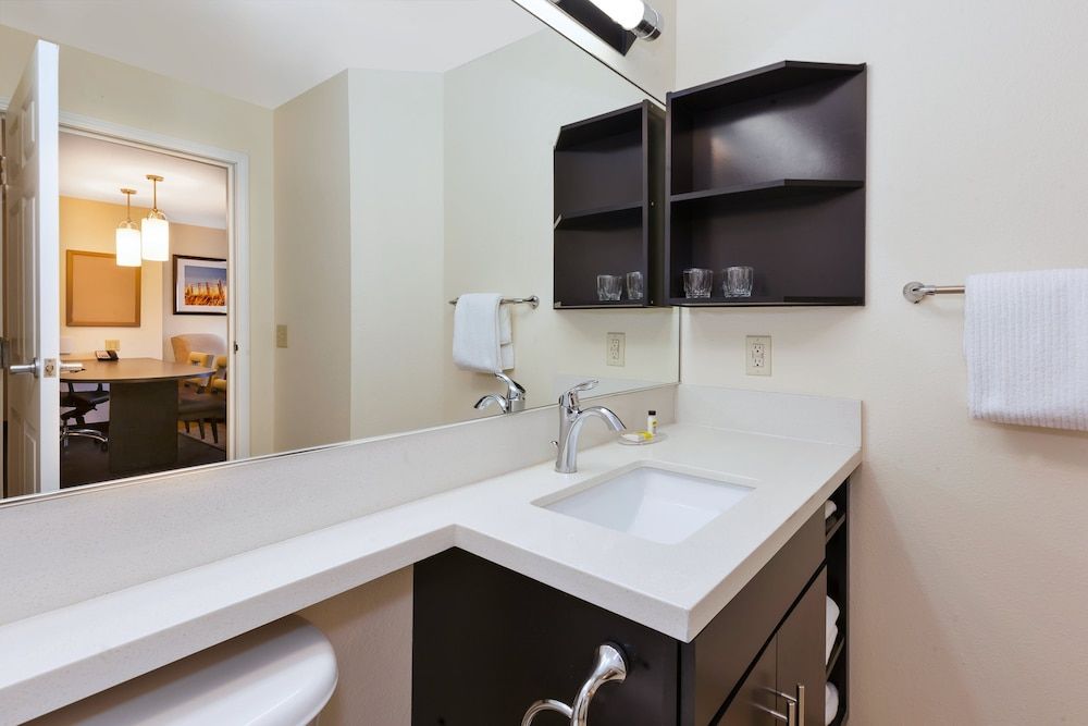 undefined Candlewood Suites Polaris by IHG 8