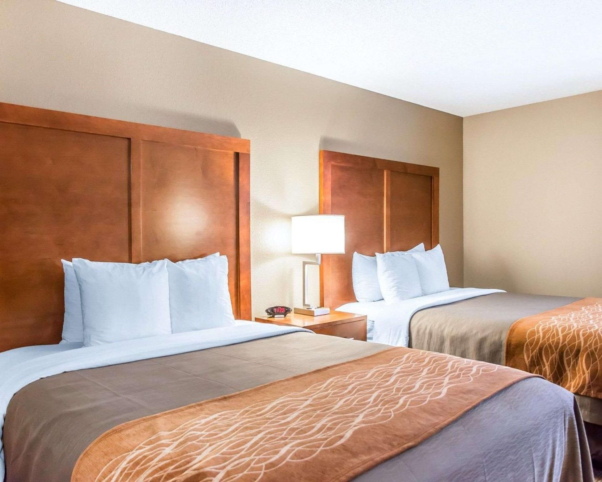 2 Queen Bed Non-Smoking