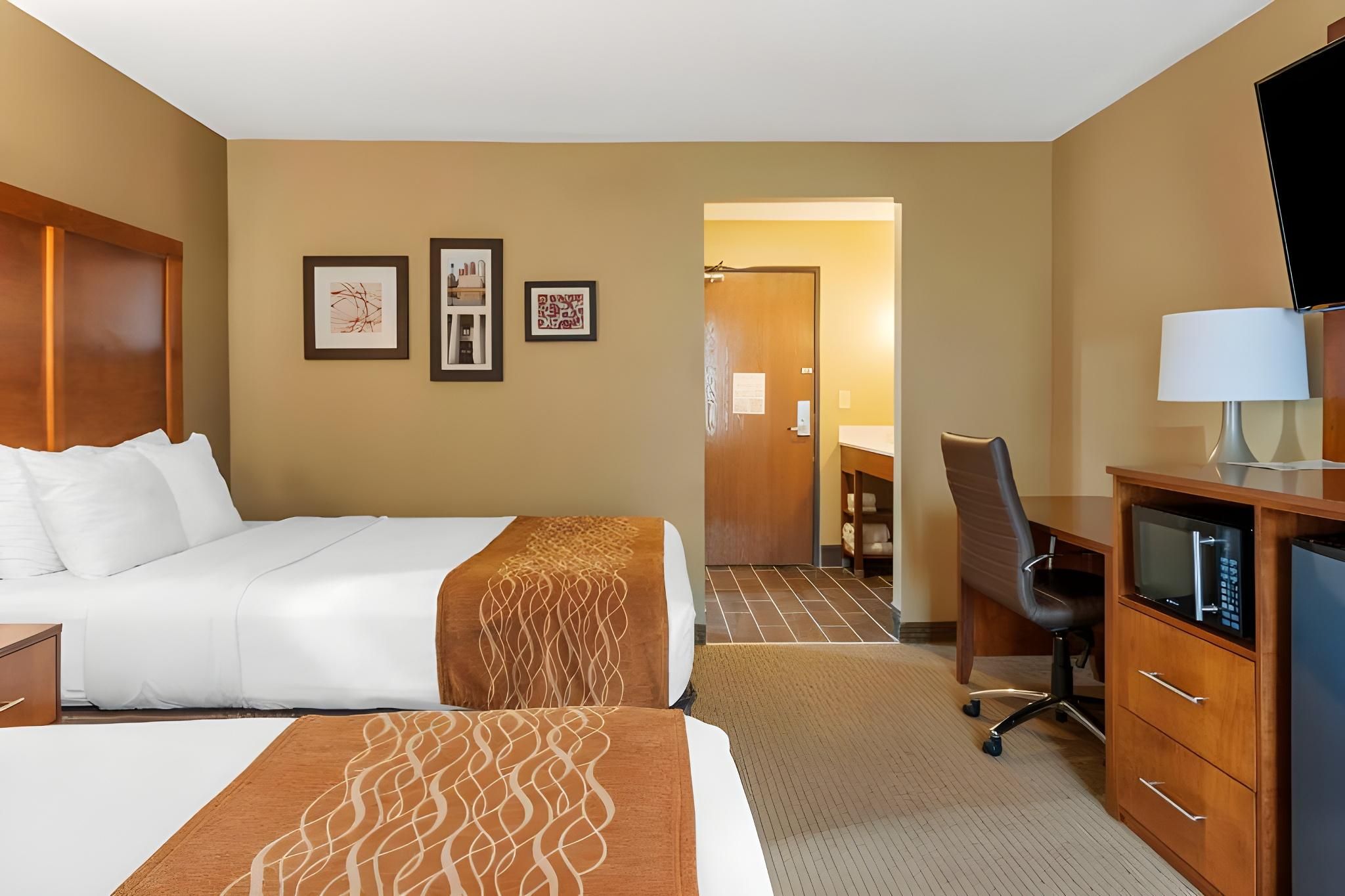 2 Queen Bed Non-Smoking