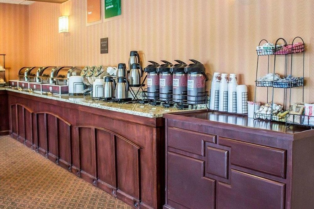 undefined Howard Johnson by Wyndham Columbus State Fairgrounds I-71