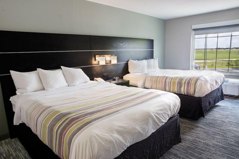 undefined Country Inn & Suites by Radisson, Columbus West, OH 6
