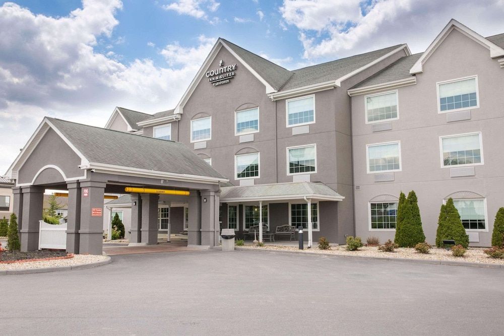 undefined Country Inn & Suites by Radisson, Columbus West, OH 3