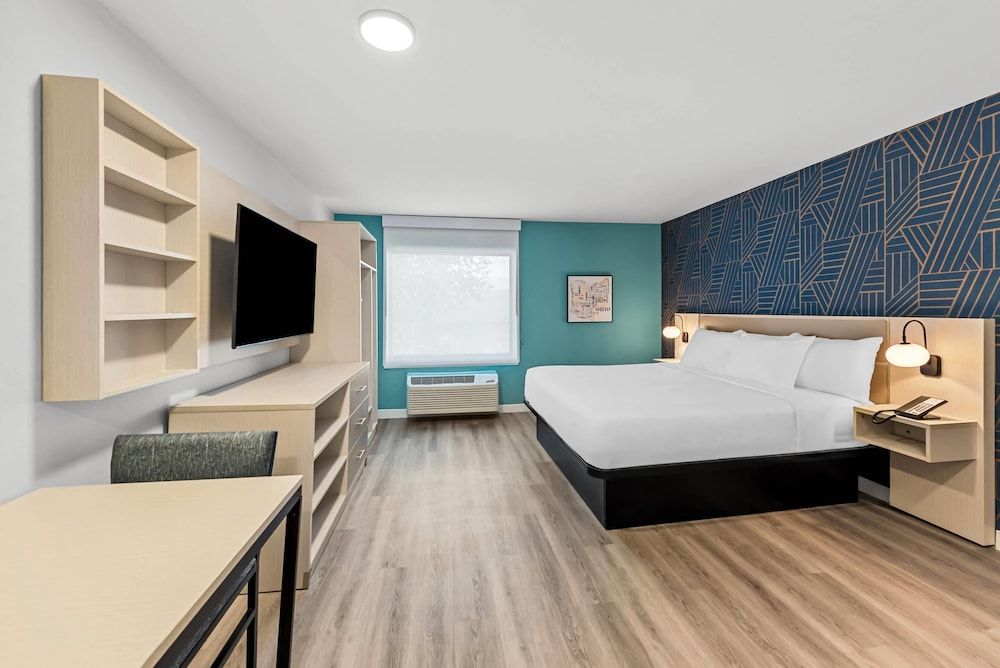 Suite, 1 King Bed, Non Smoking