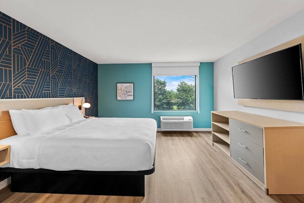 undefined MainStay Suites Columbus North – Worthington 3