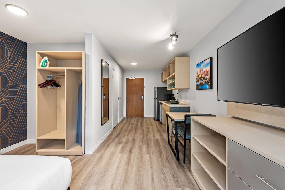 undefined MainStay Suites Columbus North – Worthington 9