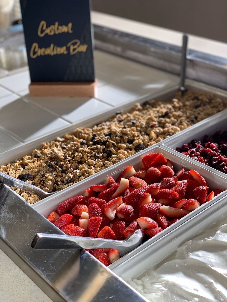 undefined Staybridge Suites Columbus - Worthington, an IHG Hotel 7