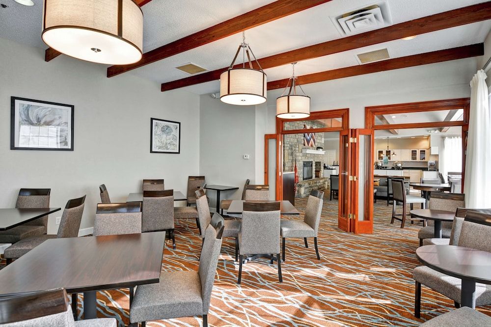 undefined Staybridge Suites Columbus - Worthington, an IHG Hotel 5