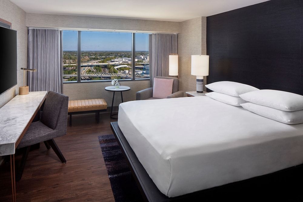 undefined Hyatt Regency Columbus 2