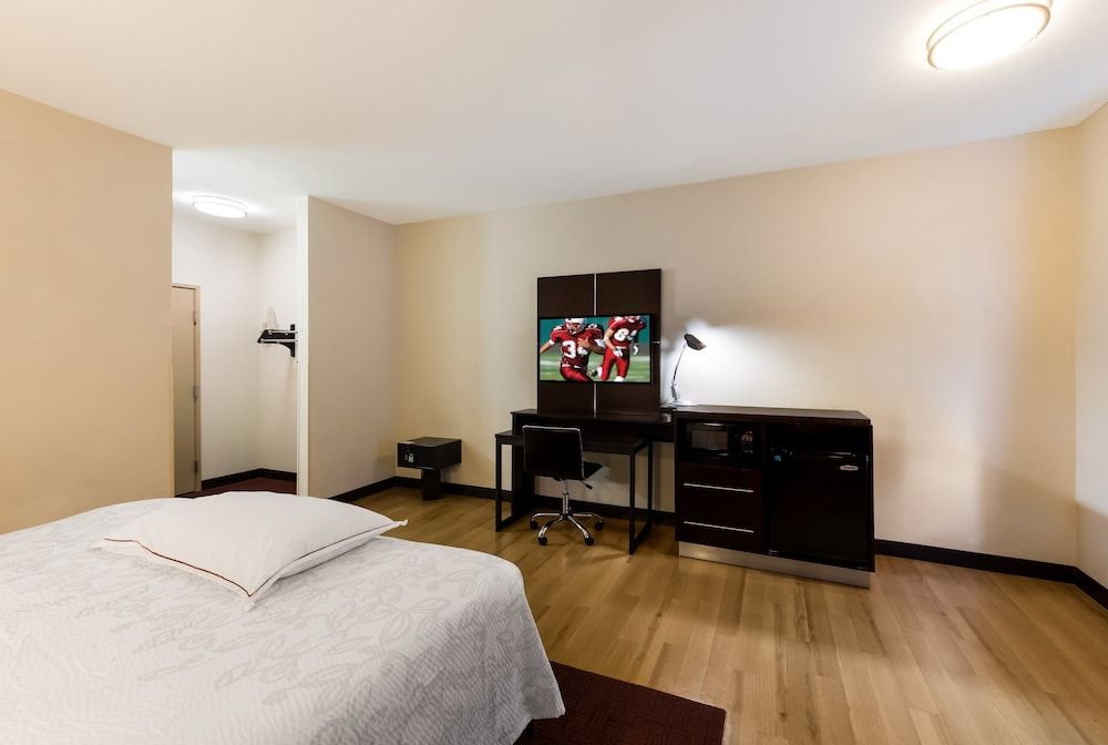 Premium Room, 1 King Bed with Sofa bed, Accessible (Upgraded Bedding & Snack, Smoke Free)