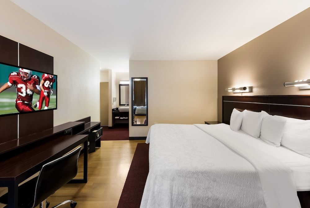 undefined Red Roof Inn PLUS+ Columbus Downtown-Convention Center 9