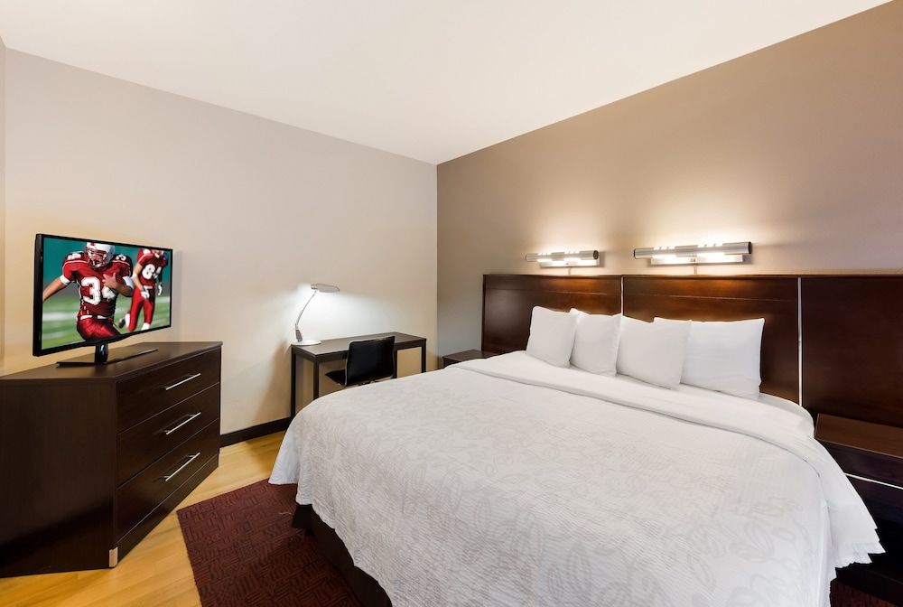 undefined Red Roof Inn PLUS+ Columbus Downtown-Convention Center 3