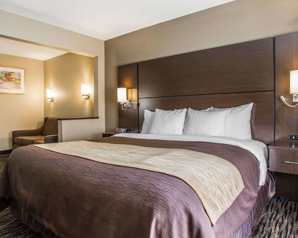 Suite, 1 King Bed, Non Smoking