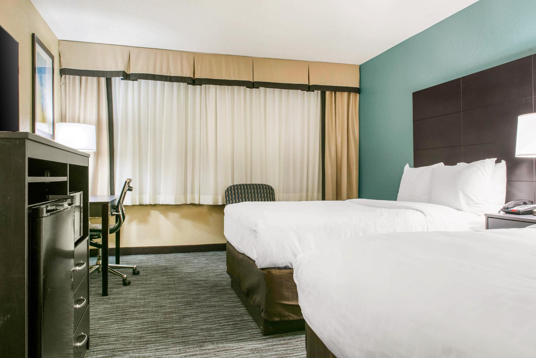 2 Double Beds, Nonsmoking