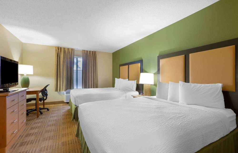 Deluxe Studio, Multiple Beds, Non Smoking