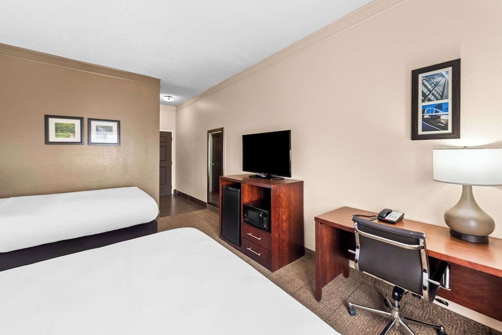 Room, 2 Queen Beds, Accessible, Non Smoking
