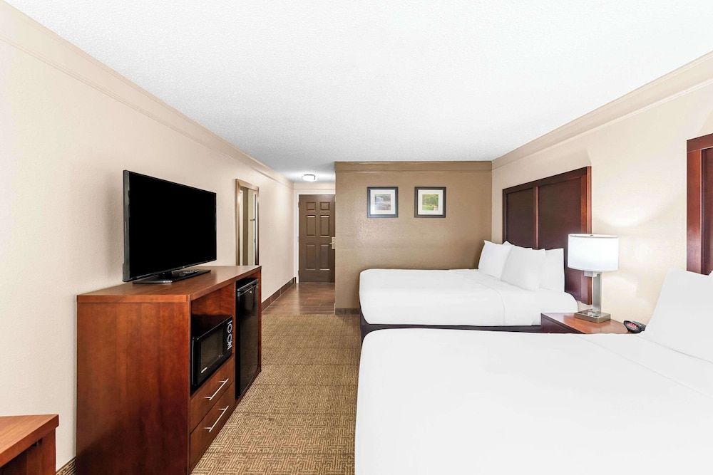 Standard Room, 2 Queen Beds, Non Smoking