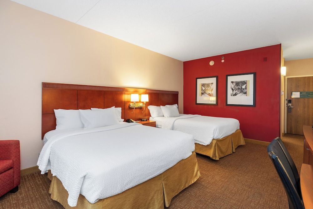 Deluxe Room, 2 Queen Beds (Hearing Accessible)