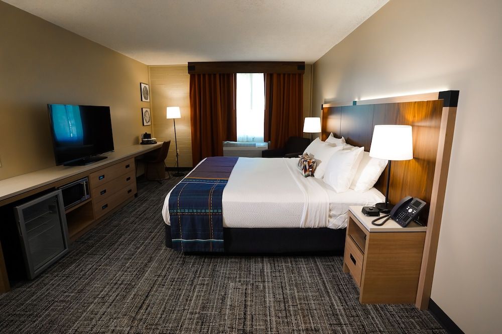 Sawmill Creek by Cedar Point Resorts Standard Single Room 2