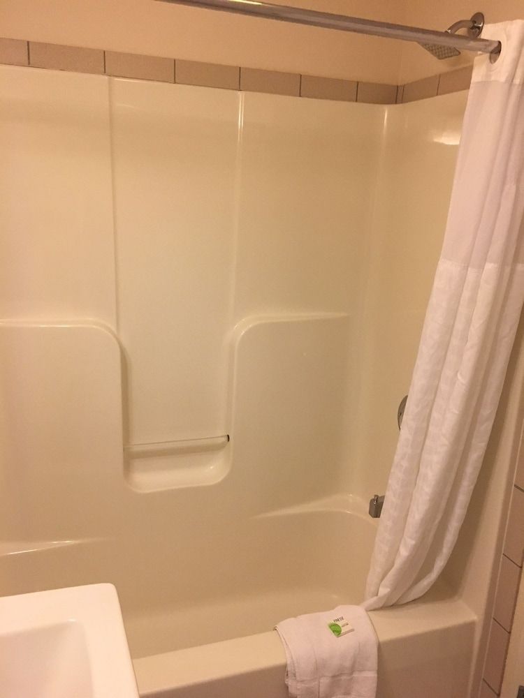 South Beach Resort Hotel Deluxe Room, 2 Queen Beds 6