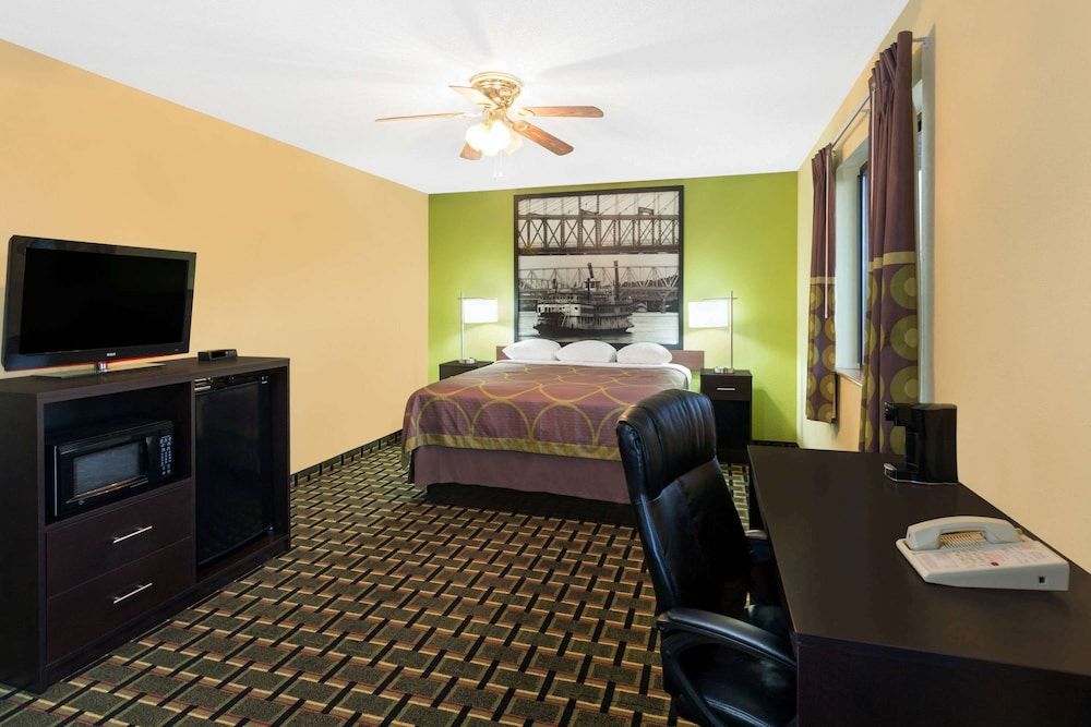 Studio Suite, 1 King Bed, Non Smoking