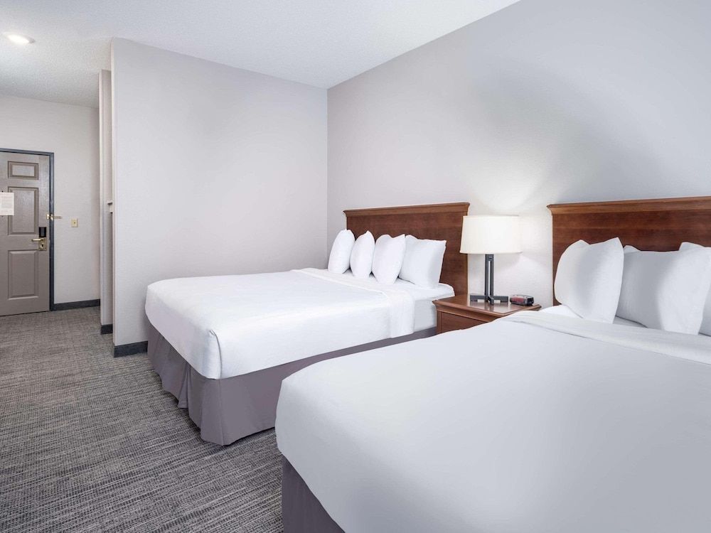 Room, 2 Queen Beds, Non Smoking