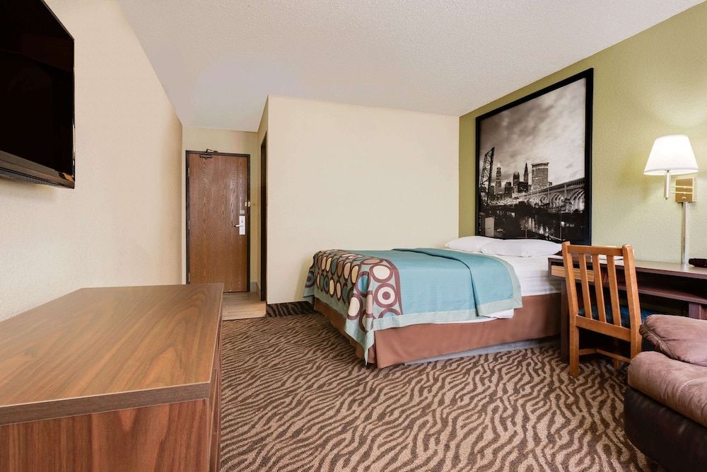 Standard Room, 1 Queen Bed, Smoking