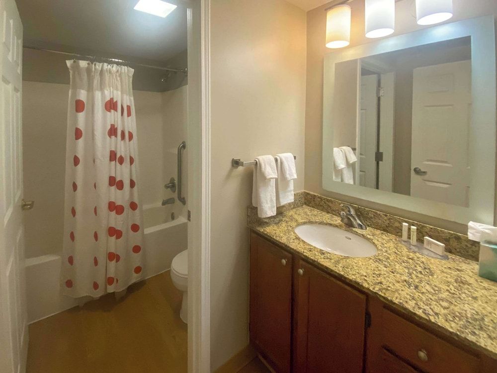 Suite, 1 Queen Bed, Accessible, Non Smoking