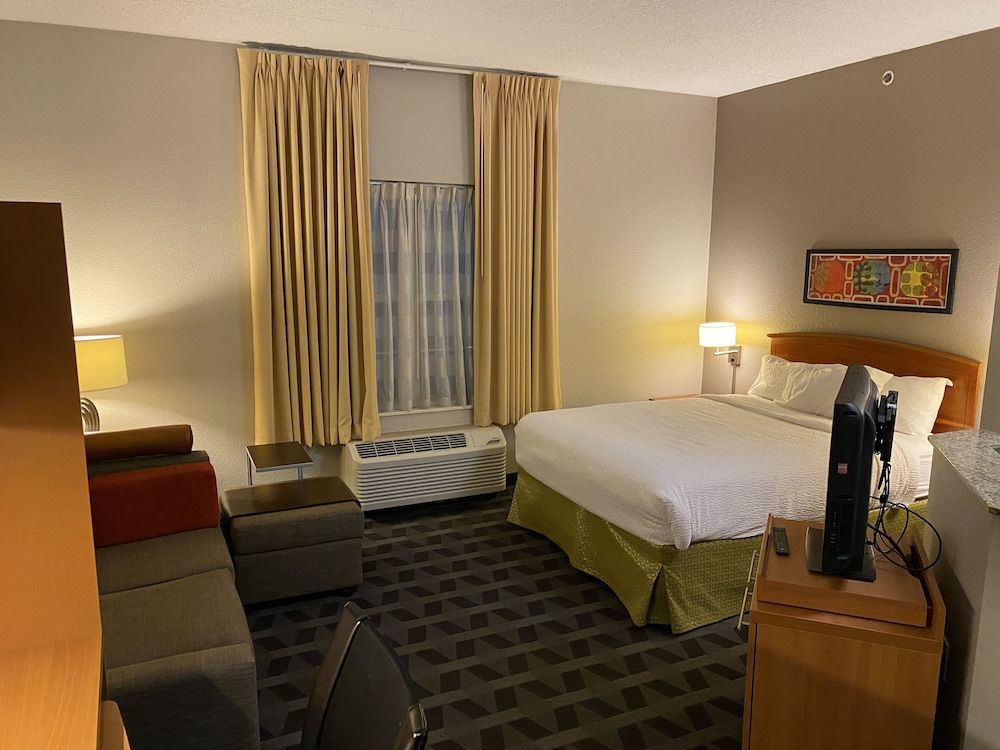 Suite, 1 Queen Bed, Non Smoking