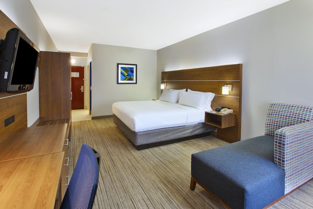 Standard Room, 1 King Bed