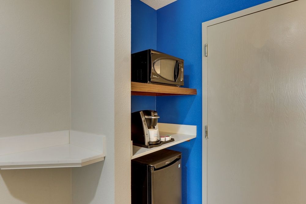 Standard Room, 2 Queen Beds, Accessible (Communications)