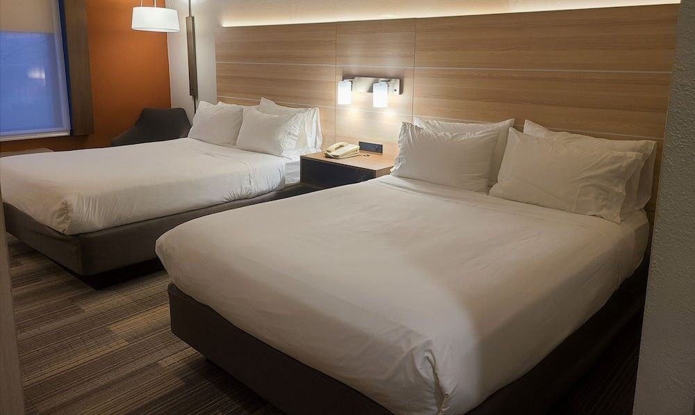Standard Room, 2 Queen Beds, Accessible (Communication, Accessible Tub)