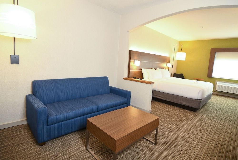 Suite, 1 King Bed