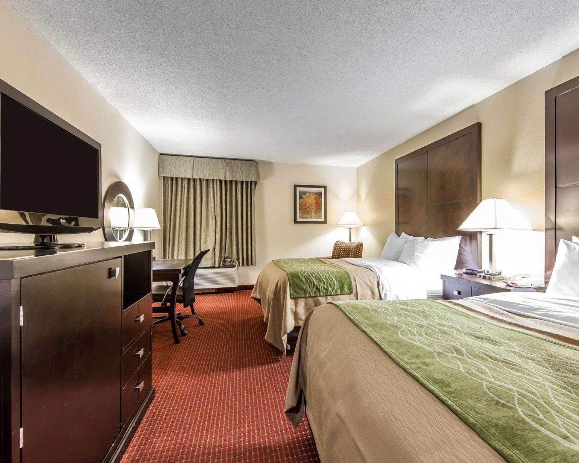 2 Double Beds, Suite, Nonsmoking