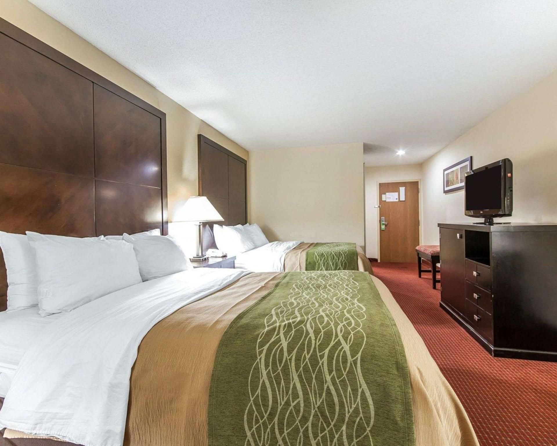 2 Double Beds, Nonsmoking, Accessible