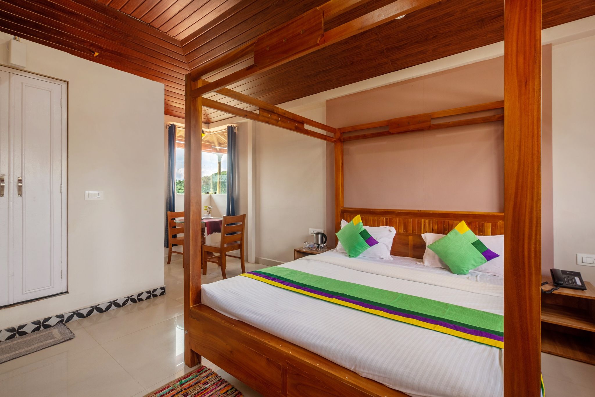 Mahogany Single Room - Generic - YCHS