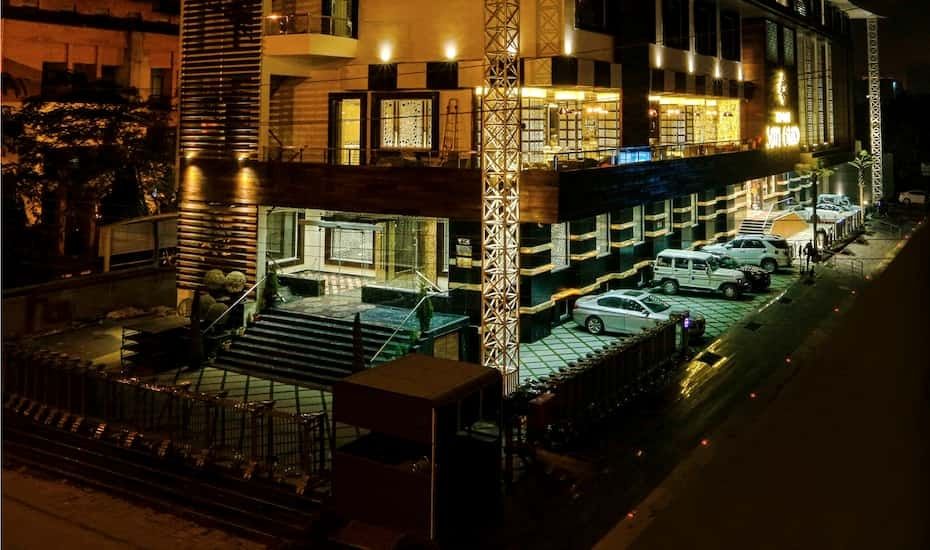 undefined Hotel Savvy Grand 9