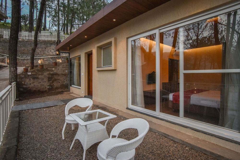 undefined Jungle Lodge Resort 7