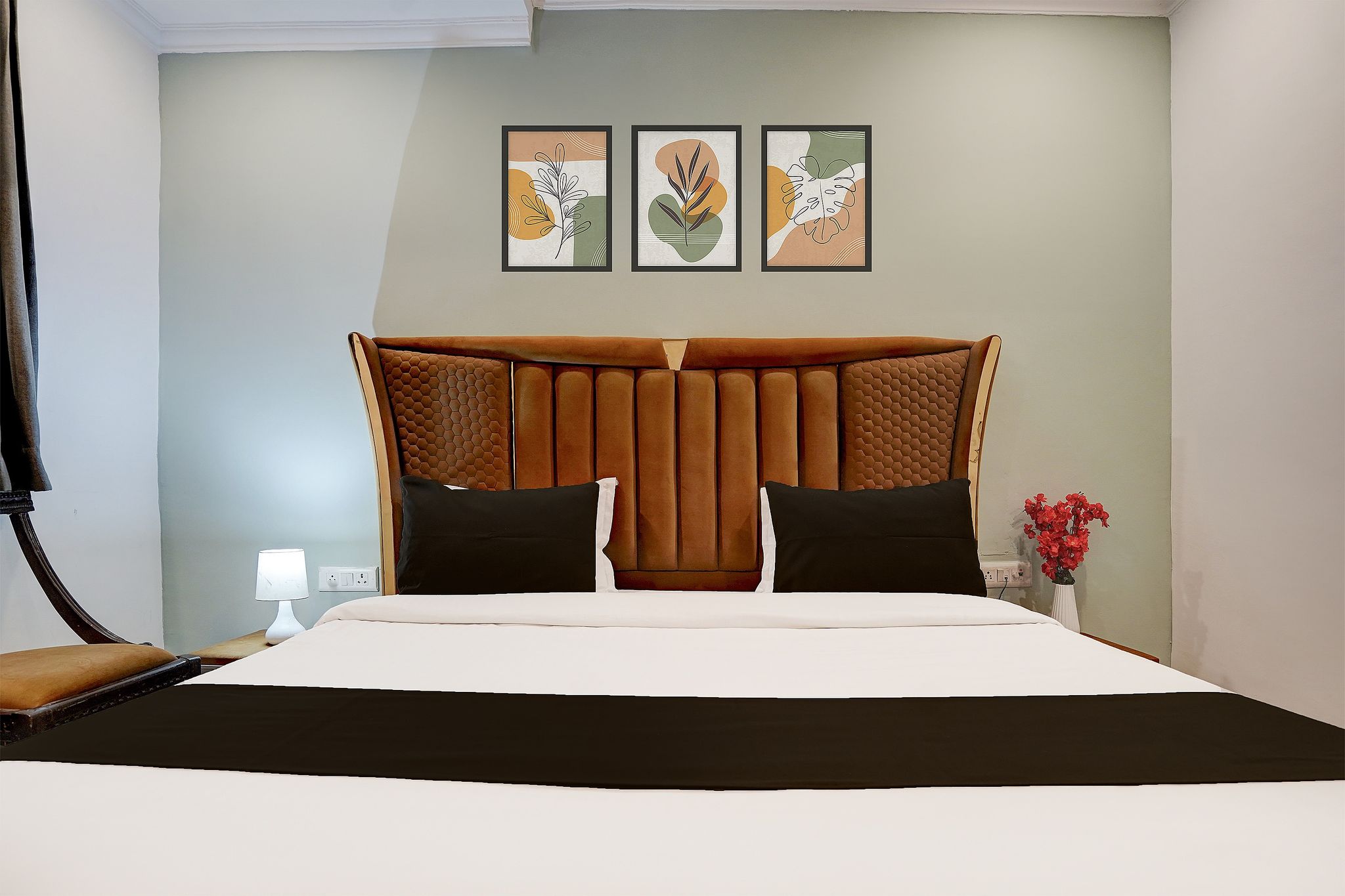 Collection O NH-8 Mahipalpur Classic 6