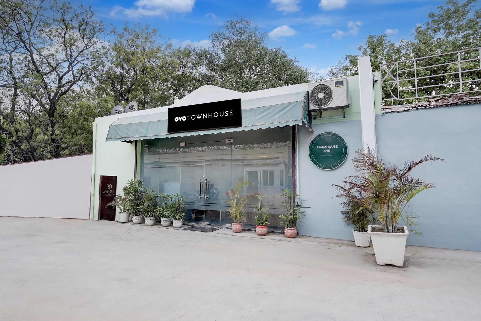 undefined Collection O NH-8 Mahipalpur
