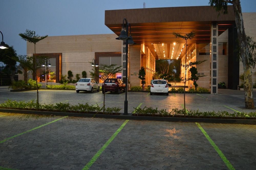 Reception hall